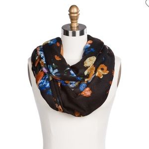 Octavia Garland Floral print infinity scarf